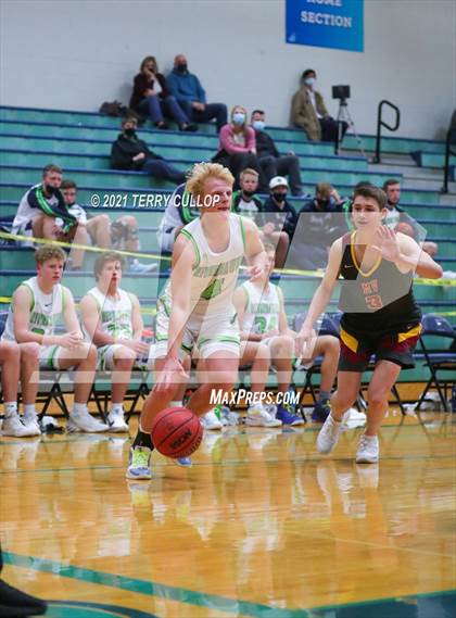 Thumbnail 2 in Mountain View vs. Ridgeline (Eagle Holiday Shootout) photogallery.