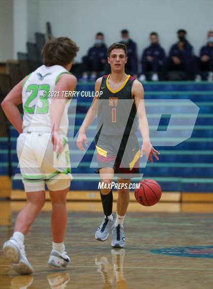 Thumbnail 2 in Mountain View vs. Ridgeline (Eagle Holiday Shootout) photogallery.