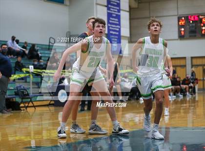 Thumbnail 3 in Mountain View vs. Ridgeline (Eagle Holiday Shootout) photogallery.