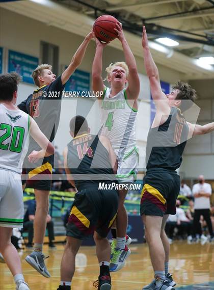 Thumbnail 1 in Mountain View vs. Ridgeline (Eagle Holiday Shootout) photogallery.