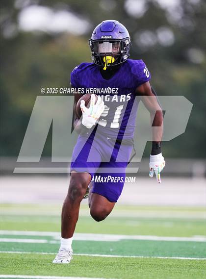 Thumbnail 1 in FR: A&M Consolidated @ College Station (A Teams) photogallery.
