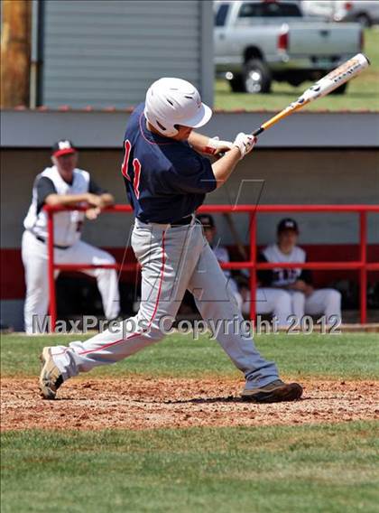 Thumbnail 1 in Maryville vs South Doyle (Daily Times Classic) photogallery.