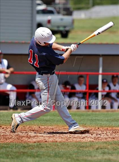 Thumbnail 2 in Maryville vs South Doyle (Daily Times Classic) photogallery.