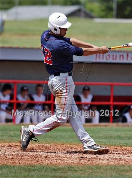 Thumbnail 1 in Maryville vs South Doyle (Daily Times Classic) photogallery.