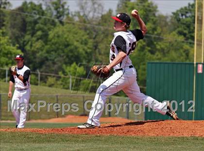 Thumbnail 1 in Maryville vs South Doyle (Daily Times Classic) photogallery.