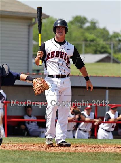 Thumbnail 1 in Maryville vs South Doyle (Daily Times Classic) photogallery.