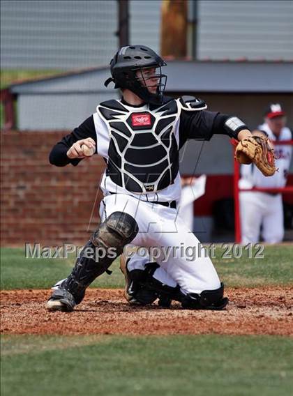 Thumbnail 3 in Maryville vs South Doyle (Daily Times Classic) photogallery.
