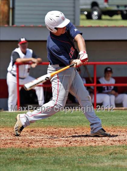 Thumbnail 3 in Maryville vs South Doyle (Daily Times Classic) photogallery.