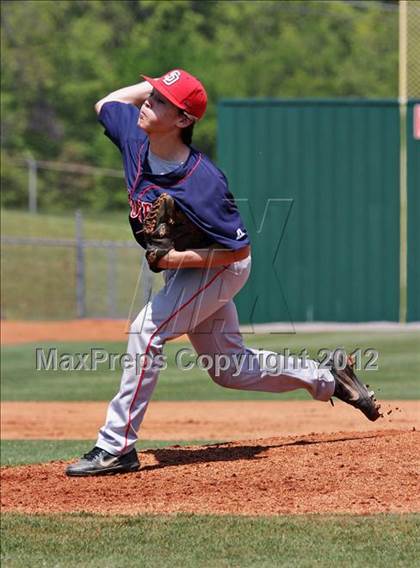 Thumbnail 1 in Maryville vs South Doyle (Daily Times Classic) photogallery.