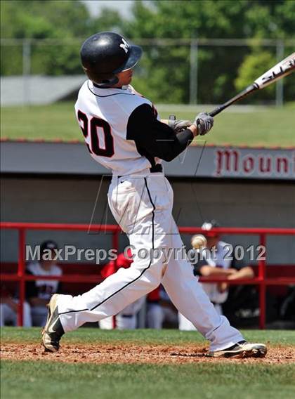 Thumbnail 2 in Maryville vs South Doyle (Daily Times Classic) photogallery.