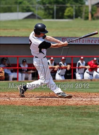 Thumbnail 2 in Maryville vs South Doyle (Daily Times Classic) photogallery.