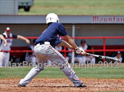 Thumbnail 2 in Maryville vs South Doyle (Daily Times Classic) photogallery.