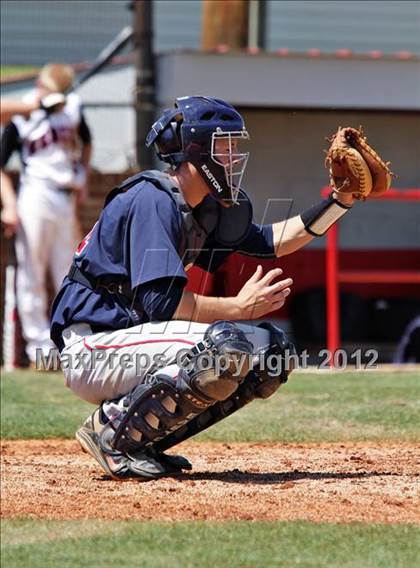 Thumbnail 2 in Maryville vs South Doyle (Daily Times Classic) photogallery.