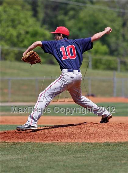 Thumbnail 3 in Maryville vs South Doyle (Daily Times Classic) photogallery.