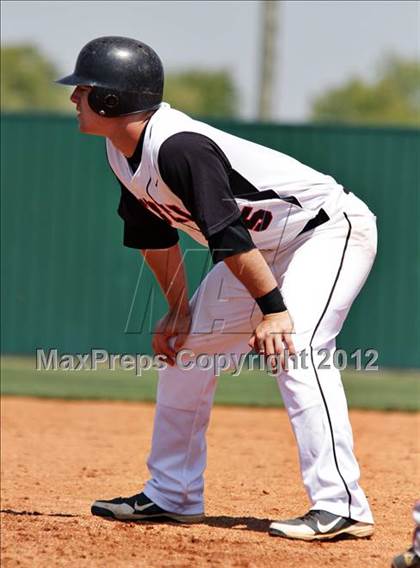 Thumbnail 3 in Maryville vs South Doyle (Daily Times Classic) photogallery.