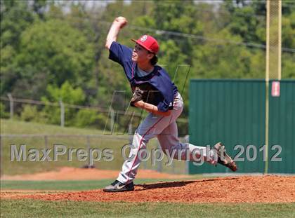 Thumbnail 1 in Maryville vs South Doyle (Daily Times Classic) photogallery.
