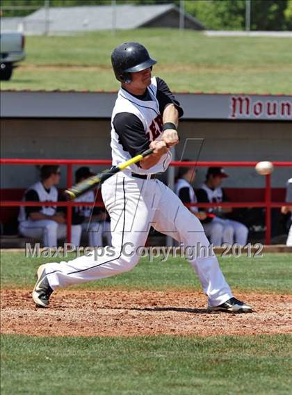 Thumbnail 3 in Maryville vs South Doyle (Daily Times Classic) photogallery.