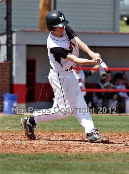 Thumbnail 2 in Maryville vs South Doyle (Daily Times Classic) photogallery.