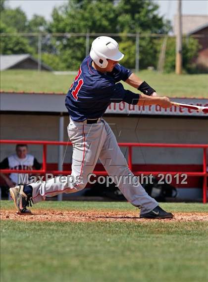 Thumbnail 3 in Maryville vs South Doyle (Daily Times Classic) photogallery.