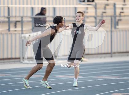 Thumbnail 3 in Centennial @ Roosevelt (4 x 400 Meter) photogallery.