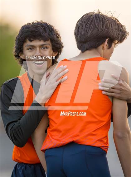 Thumbnail 3 in Centennial @ Roosevelt (4 x 400 Meter) photogallery.