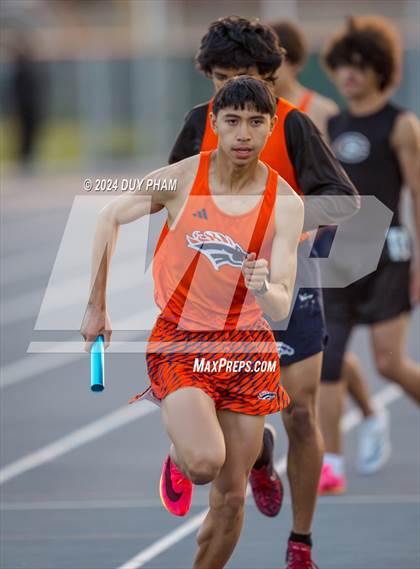 Thumbnail 2 in Centennial @ Roosevelt (4 x 400 Meter) photogallery.