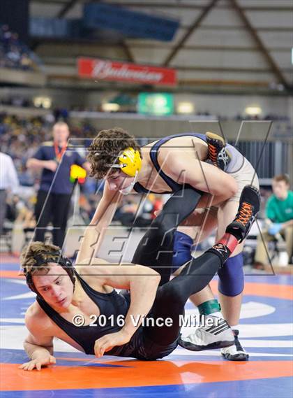 Thumbnail 2 in WIAA 3A 170 LB Championship photogallery.