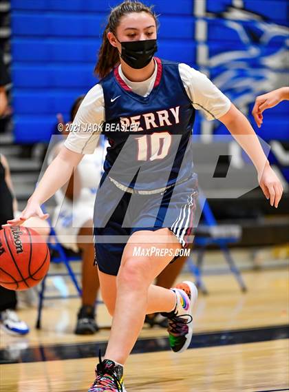 Thumbnail 2 in Chandler vs. Perry photogallery.