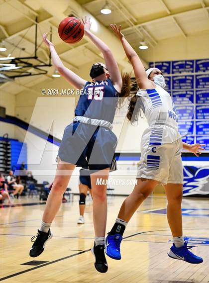 Thumbnail 3 in Chandler vs. Perry photogallery.