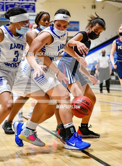 Thumbnail 1 in Chandler vs. Perry photogallery.