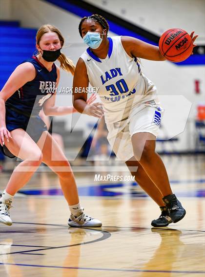 Thumbnail 3 in Chandler vs. Perry photogallery.