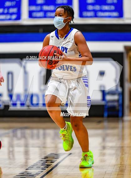 Thumbnail 3 in Chandler vs. Perry photogallery.