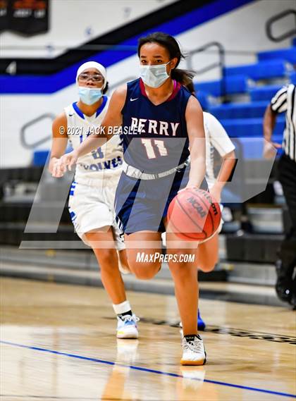 Thumbnail 1 in Chandler vs. Perry photogallery.