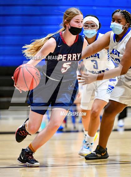 Thumbnail 3 in Chandler vs. Perry photogallery.