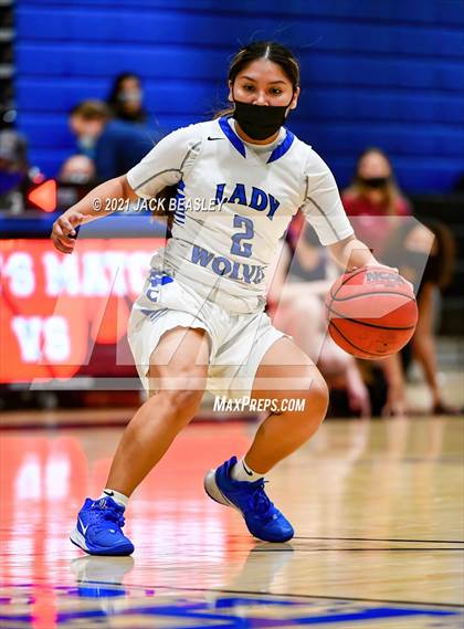 Thumbnail 1 in Chandler vs. Perry photogallery.