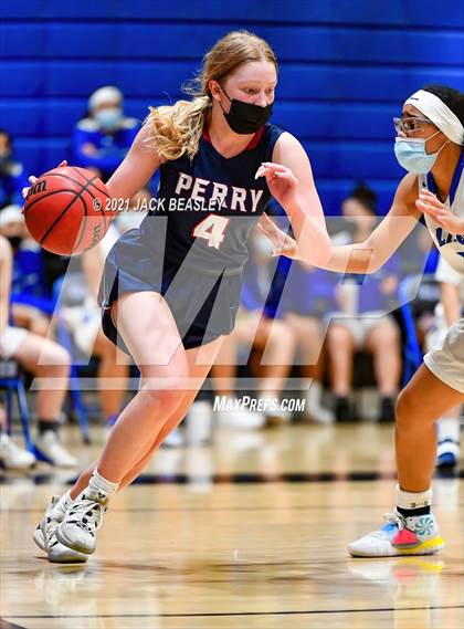 Thumbnail 3 in Chandler vs. Perry photogallery.