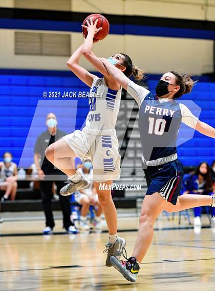 Thumbnail 1 in Chandler vs. Perry photogallery.