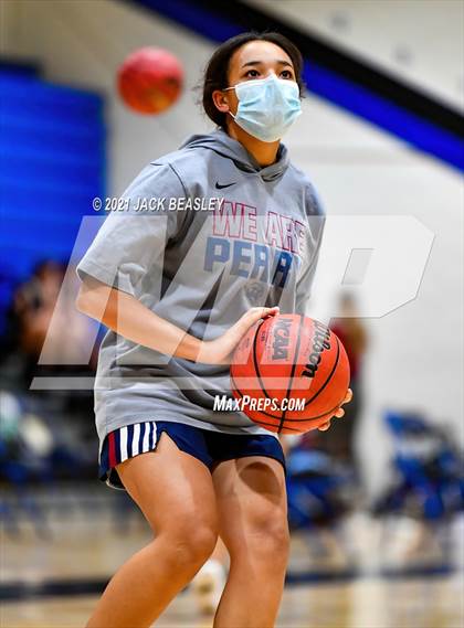 Thumbnail 1 in Chandler vs. Perry photogallery.