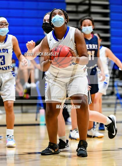 Thumbnail 2 in Chandler vs. Perry photogallery.