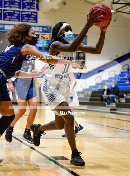 Thumbnail 1 in Chandler vs. Perry photogallery.