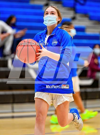 Thumbnail 2 in Chandler vs. Perry photogallery.
