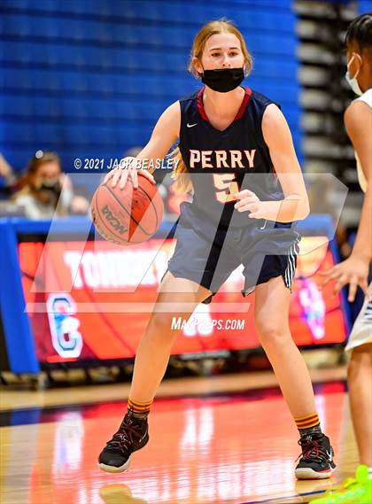 Thumbnail 3 in Chandler vs. Perry photogallery.