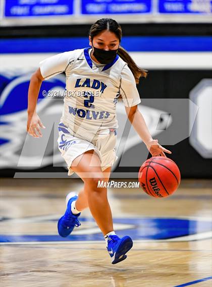Thumbnail 2 in Chandler vs. Perry photogallery.