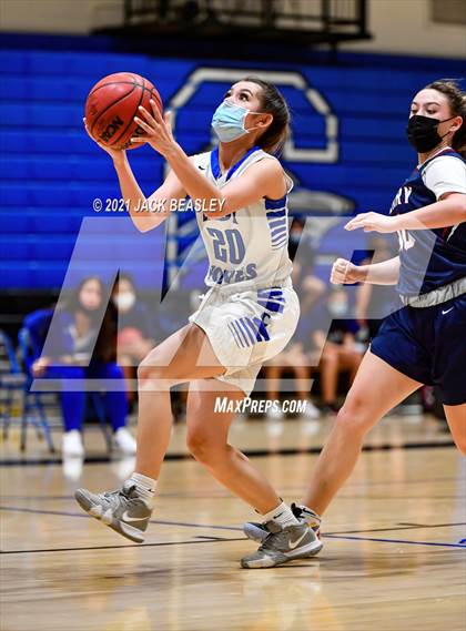 Thumbnail 1 in Chandler vs. Perry photogallery.