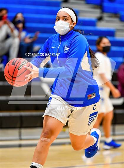Thumbnail 1 in Chandler vs. Perry photogallery.