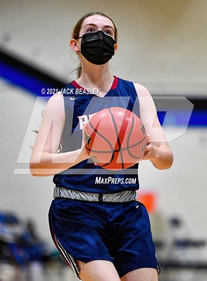 Thumbnail 1 in Chandler vs. Perry photogallery.