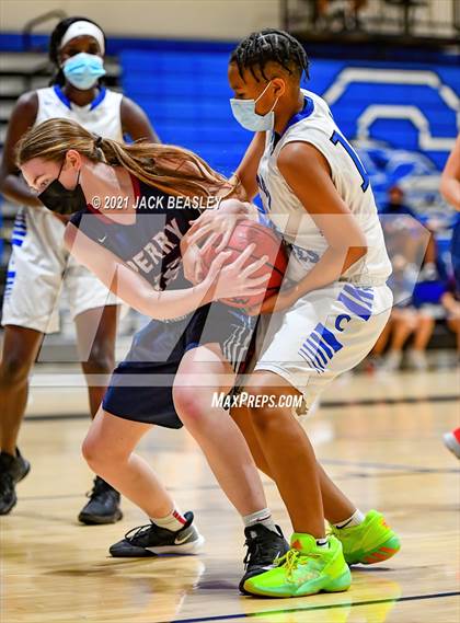 Thumbnail 2 in Chandler vs. Perry photogallery.