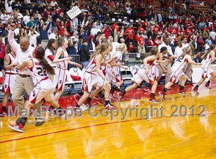 Thumbnail 3 in San Joaquin Memorial vs Lindsay (CIF CS D4 Final) photogallery.