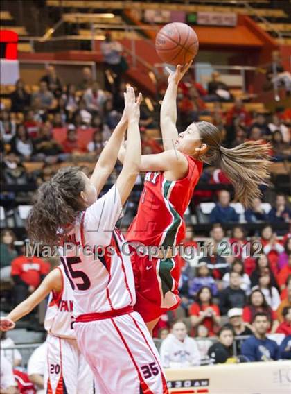 Thumbnail 3 in San Joaquin Memorial vs Lindsay (CIF CS D4 Final) photogallery.
