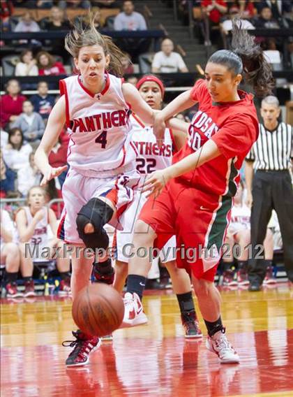 Thumbnail 1 in San Joaquin Memorial vs Lindsay (CIF CS D4 Final) photogallery.